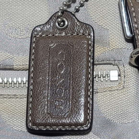 COACH MONOGRAM C TOTE - Picture 3 of 13